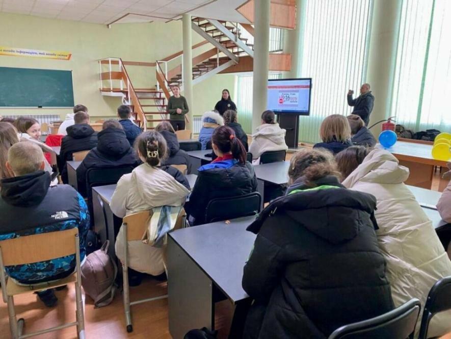 Заняття з безпеки провели для дітей конотопі ювенальні поліцейські