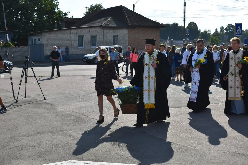 У Конотопі вшанували пам'ять загиблих захисників України+ФОТО, фото-8 У Конотопі вшанували пам'ять загиблих захисників України+ФОТО, фото-8