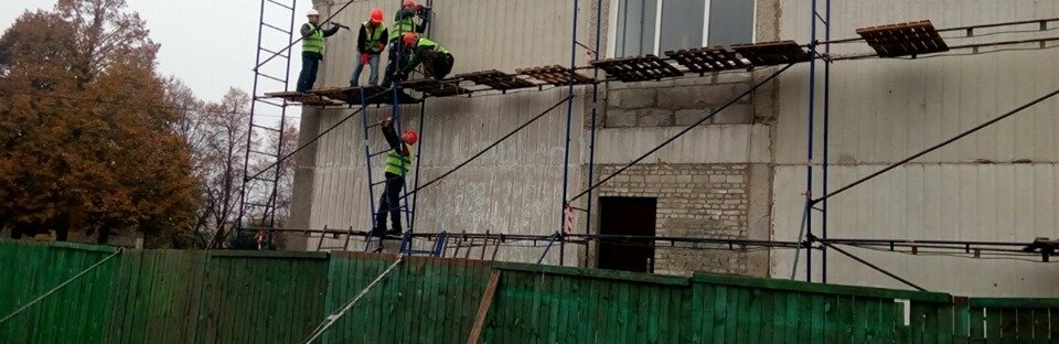 У Конотопі почали реконструкцію будівлі гімназії У Конотопі почали реконструкцію будівлі гімназії